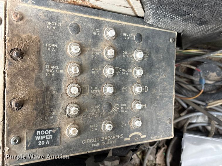 image for item FG2817 1999 Terex RT450 crane