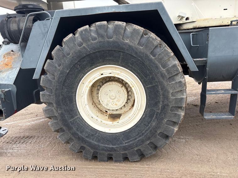 image for item FG2817 1999 Terex RT450 crane