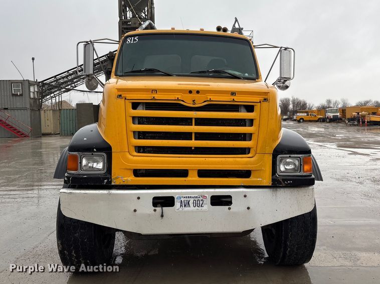 image for item FG2824 1999 Sterling L9511 ready mix truck