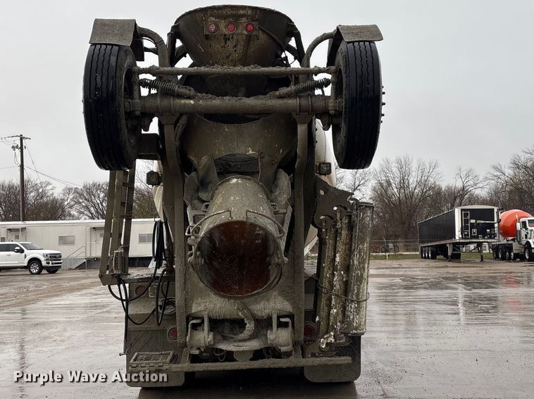 image for item FG2824 1999 Sterling L9511 ready mix truck