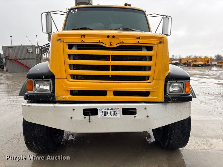 image for item FG2824 1999 Sterling L9511 ready mix truck