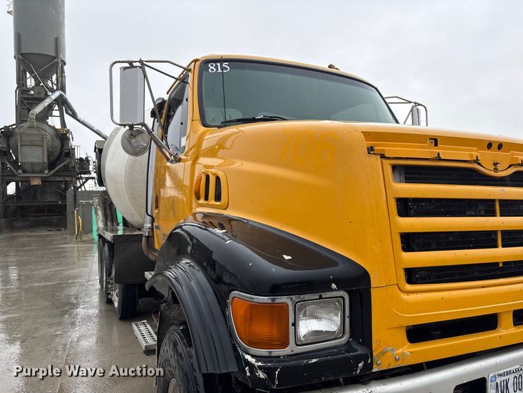 image for item FG2824 1999 Sterling L9511 ready mix truck