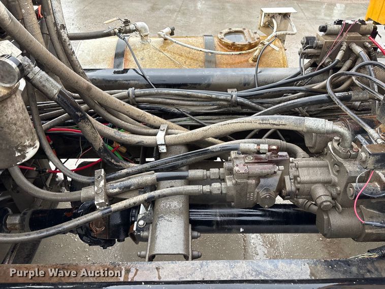 image for item FG2824 1999 Sterling L9511 ready mix truck