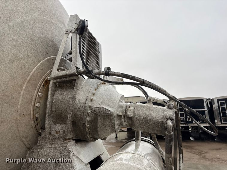 image for item FG2824 1999 Sterling L9511 ready mix truck