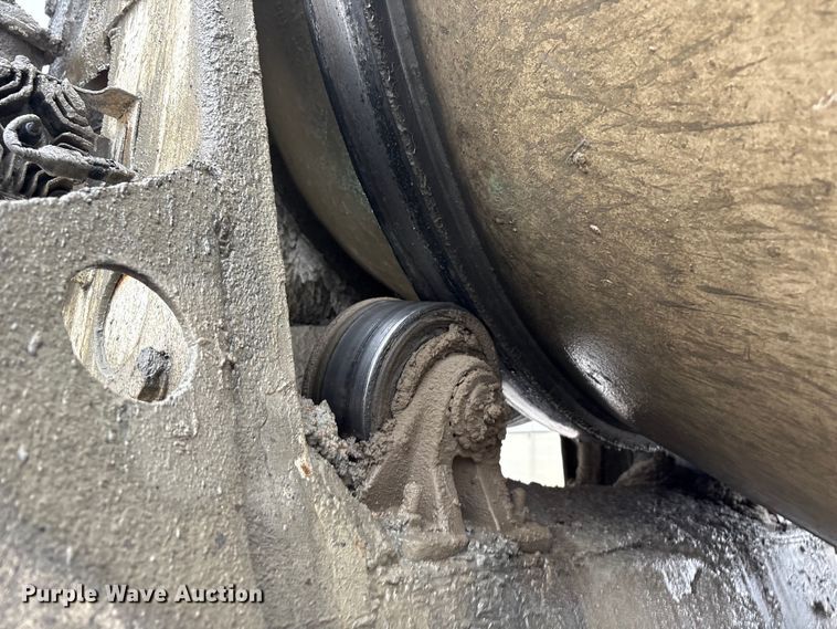 image for item FG2824 1999 Sterling L9511 ready mix truck