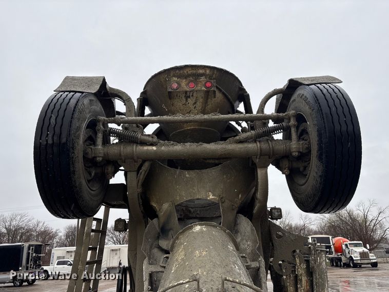 image for item FG2824 1999 Sterling L9511 ready mix truck