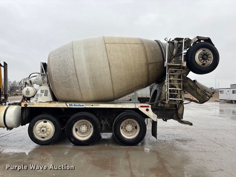 image for item FG2824 1999 Sterling L9511 ready mix truck