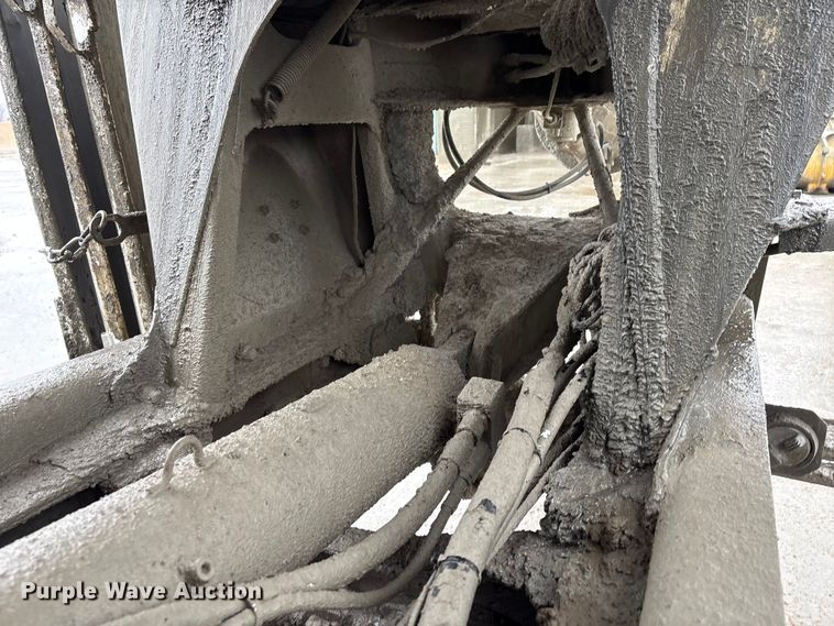 image for item FG2824 1999 Sterling L9511 ready mix truck