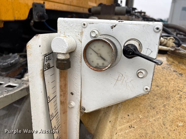 image for item FG2824 1999 Sterling L9511 ready mix truck