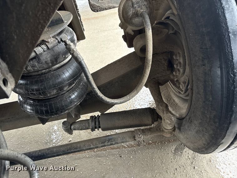 image for item FG2824 1999 Sterling L9511 ready mix truck