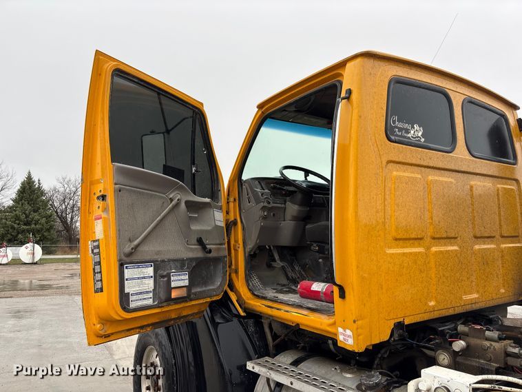 image for item FG2824 1999 Sterling L9511 ready mix truck