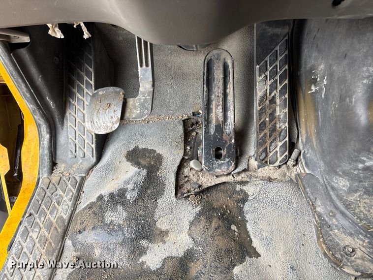 image for item FG2824 1999 Sterling L9511 ready mix truck