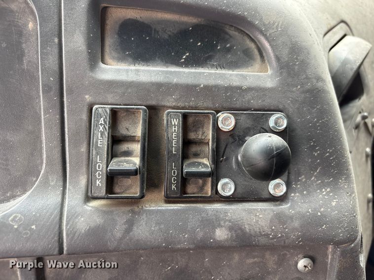 image for item FG2824 1999 Sterling L9511 ready mix truck