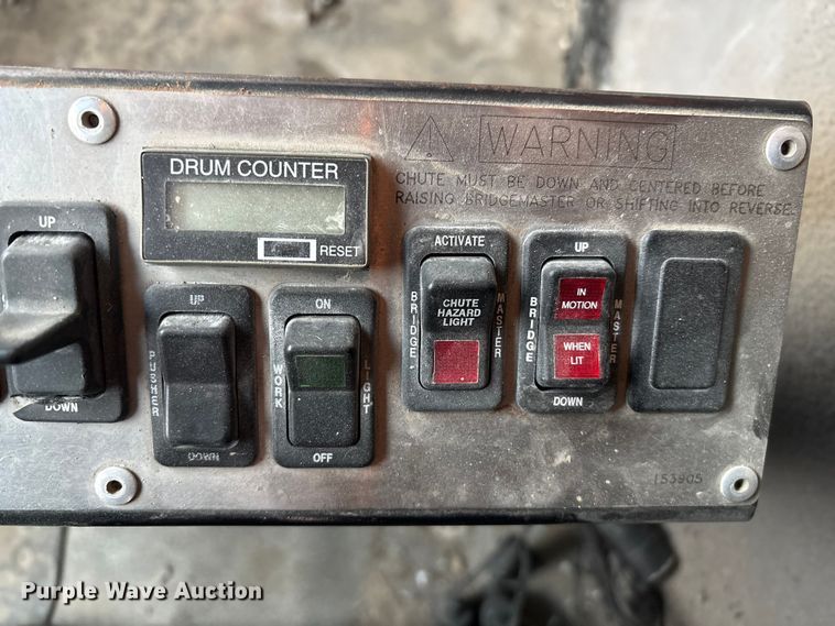 image for item FG2824 1999 Sterling L9511 ready mix truck