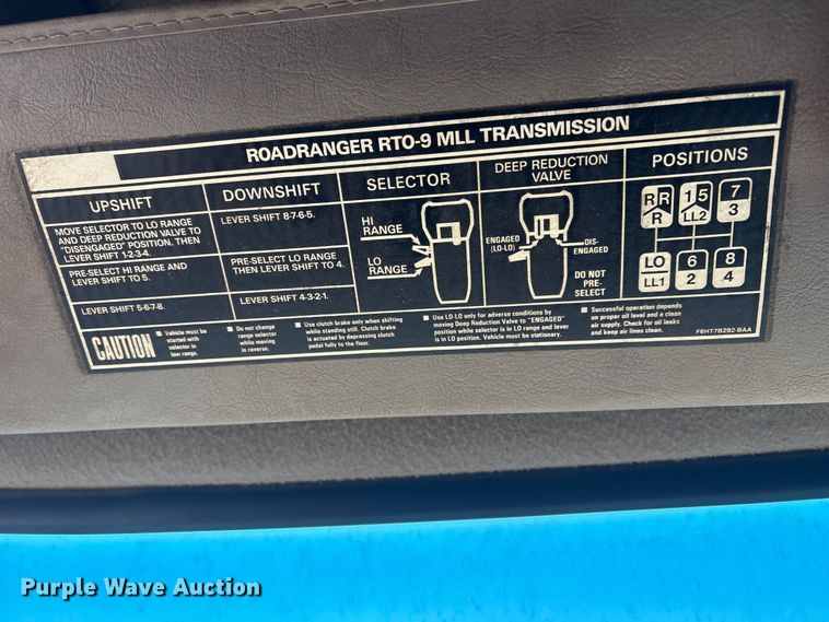 image for item FG2824 1999 Sterling L9511 ready mix truck