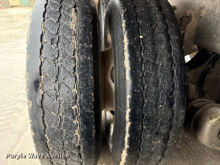 image for item FG2824 1999 Sterling L9511 ready mix truck