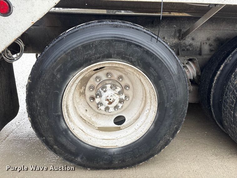 image for item FG2824 1999 Sterling L9511 ready mix truck