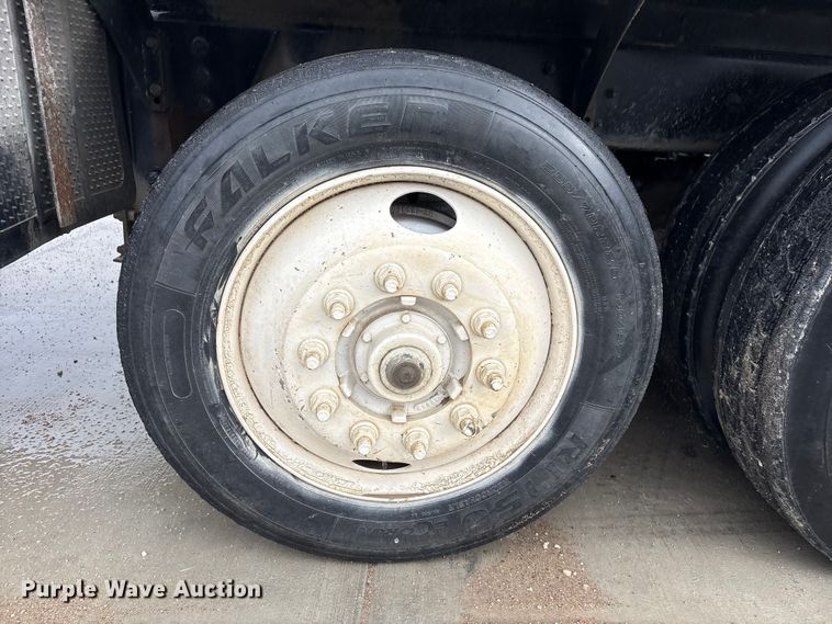 image for item FG2824 1999 Sterling L9511 ready mix truck