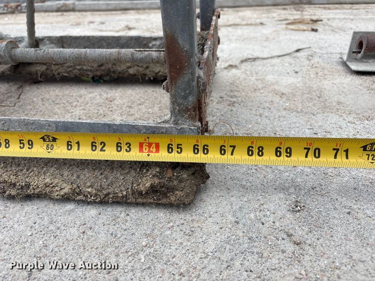 image for item FG2828 Concrete screed