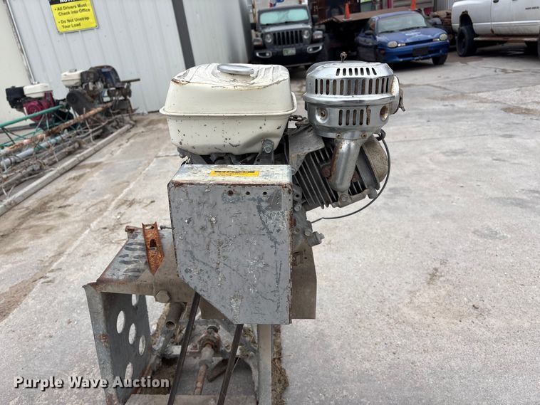 image for item FG2828 Concrete screed