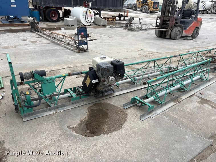 image for item FG2829 Multiquip concrete screed