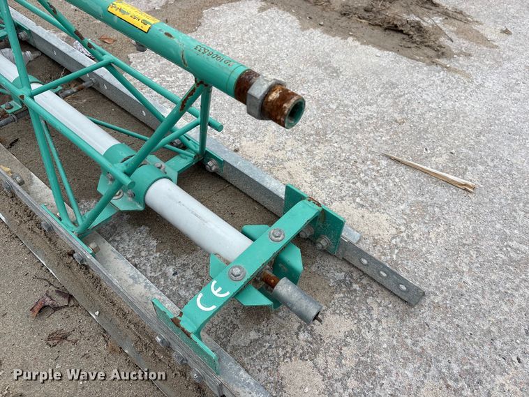 image for item FG2829 Multiquip concrete screed