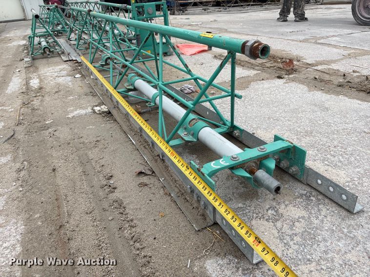 image for item FG2829 Multiquip concrete screed