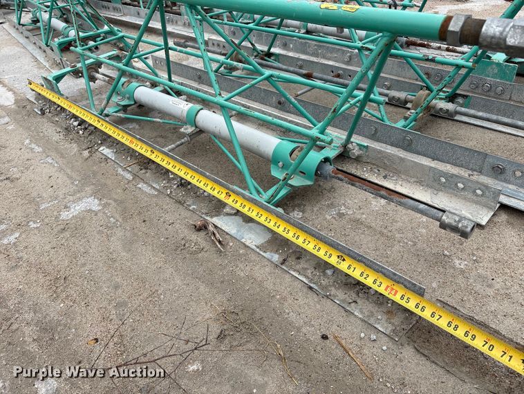 image for item FG2829 Multiquip concrete screed