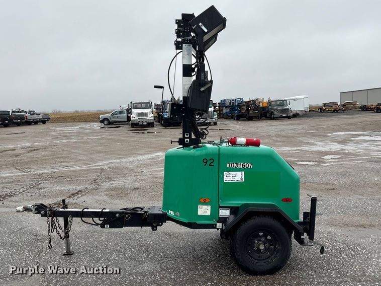image for item FG2833 2017 Terex RL4 light plant