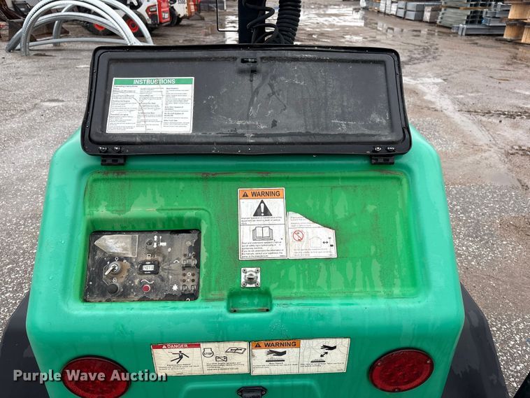 image for item FG2833 2017 Terex RL4 light plant