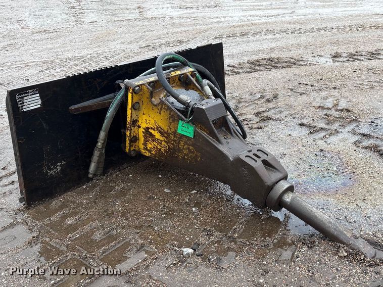 image for item FG2834 2014 B&D Fabricators SBC-410 skid steer breaker