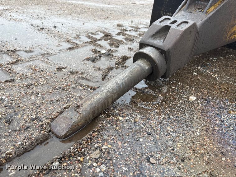 image for item FG2834 2014 B&D Fabricators SBC-410 skid steer breaker