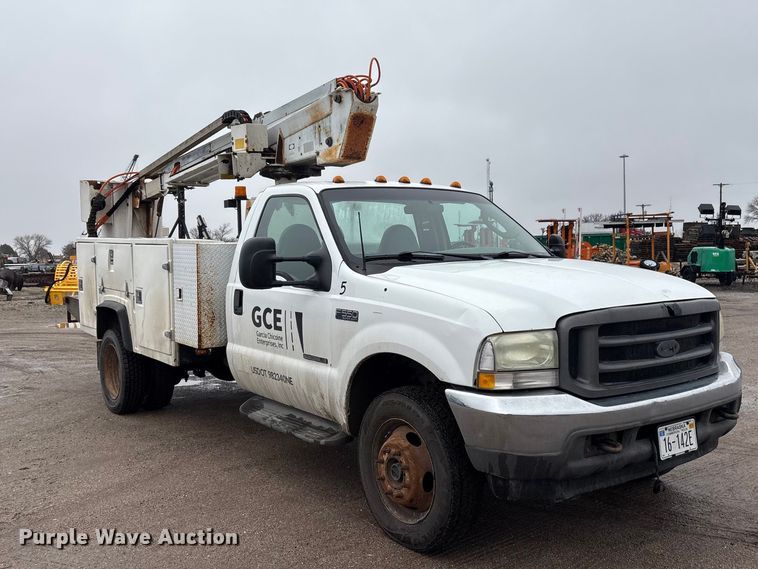 image for item FG2839 2003 Ford F550 bucket truck