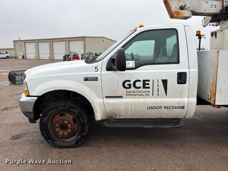 image for item FG2839 2003 Ford F550 bucket truck