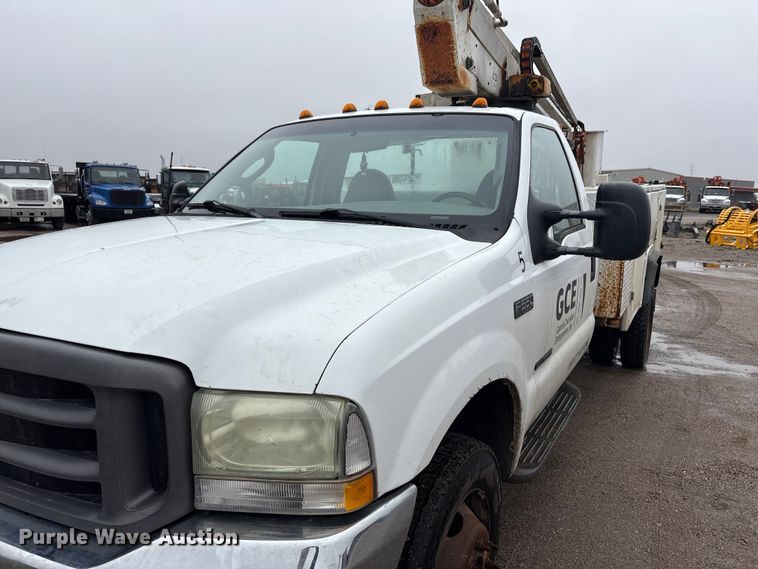 image for item FG2839 2003 Ford F550 bucket truck