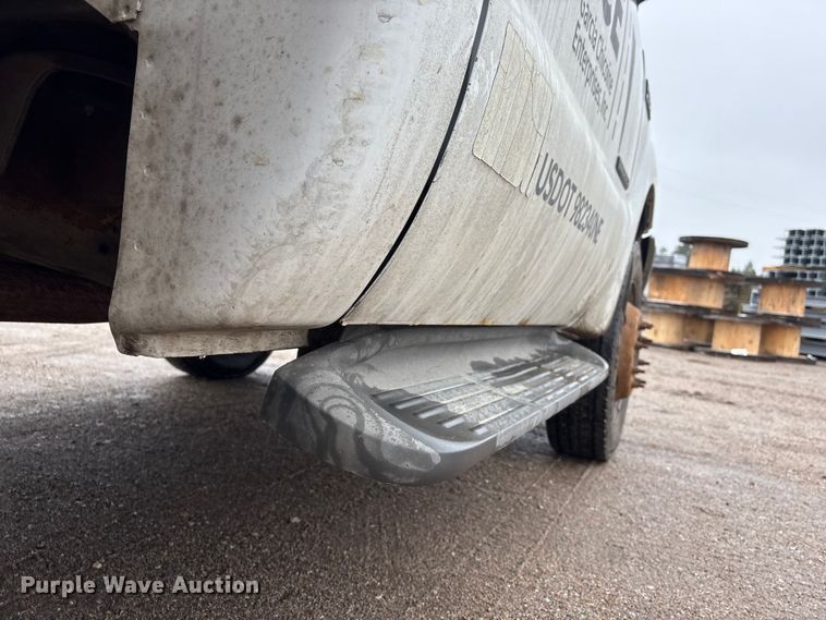 image for item FG2839 2003 Ford F550 bucket truck