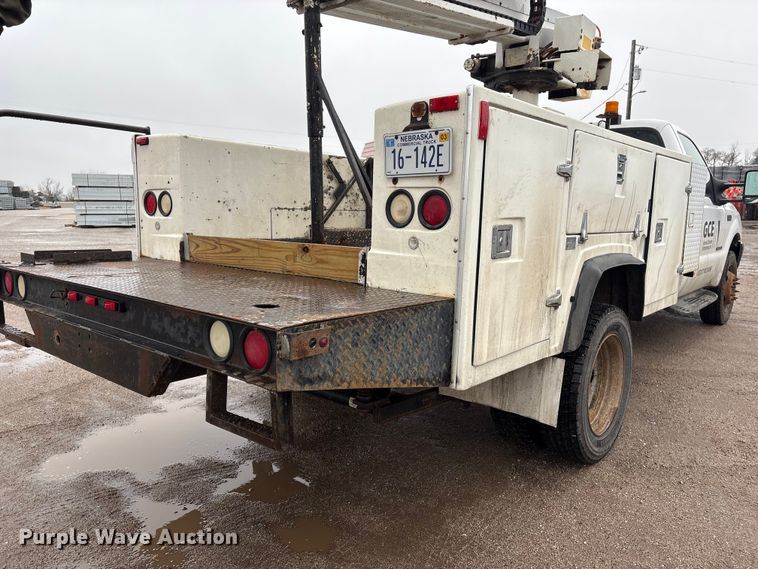 image for item FG2839 2003 Ford F550 bucket truck