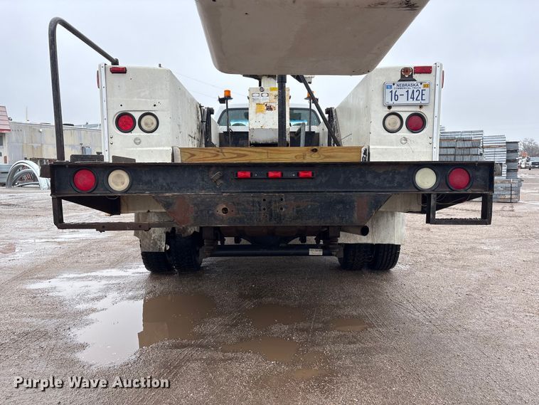 image for item FG2839 2003 Ford F550 bucket truck