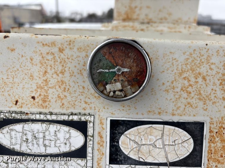 image for item FG2839 2003 Ford F550 bucket truck