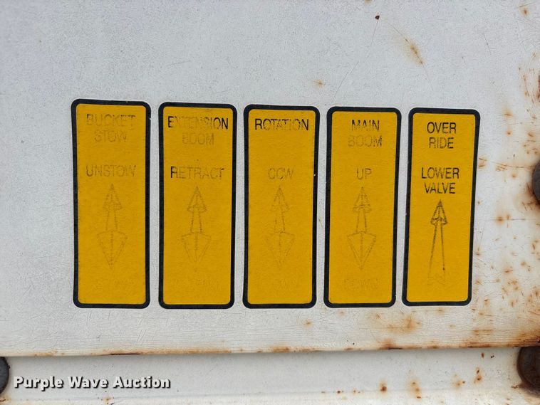 image for item FG2839 2003 Ford F550 bucket truck