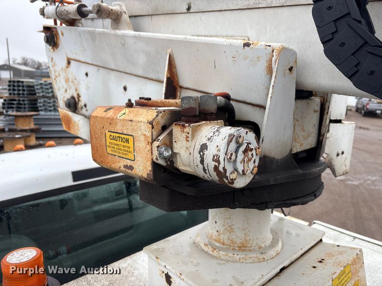 image for item FG2839 2003 Ford F550 bucket truck