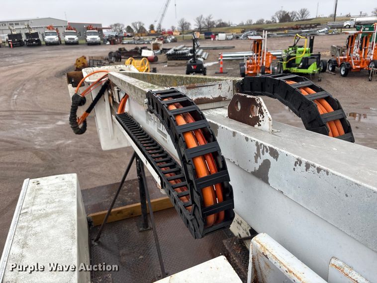 image for item FG2839 2003 Ford F550 bucket truck