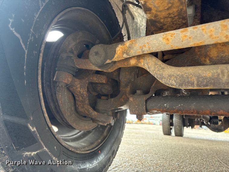 image for item FG2839 2003 Ford F550 bucket truck