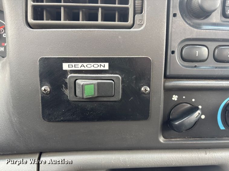 image for item FG2839 2003 Ford F550 bucket truck