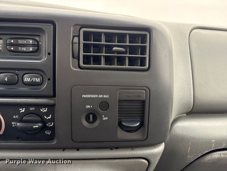 image for item FG2839 2003 Ford F550 bucket truck