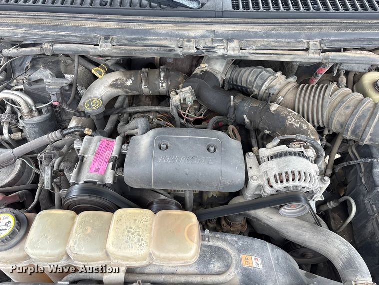 image for item FG2839 2003 Ford F550 bucket truck