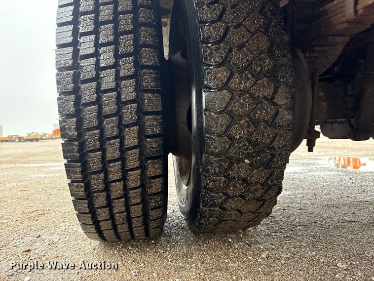 image for item FG2839 2003 Ford F550 bucket truck