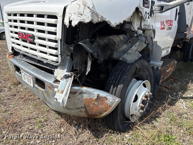 image for item FG2872 2006 GMC C6500 flatbed truck