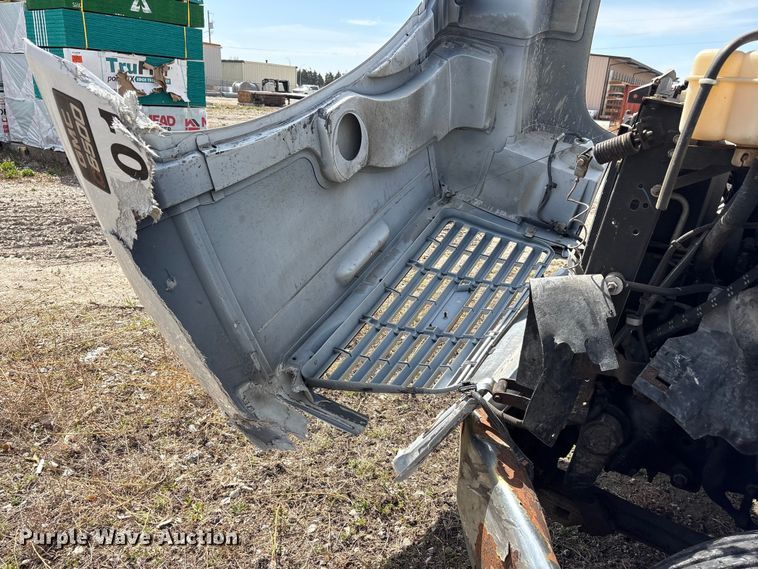 image for item FG2872 2006 GMC C6500 flatbed truck