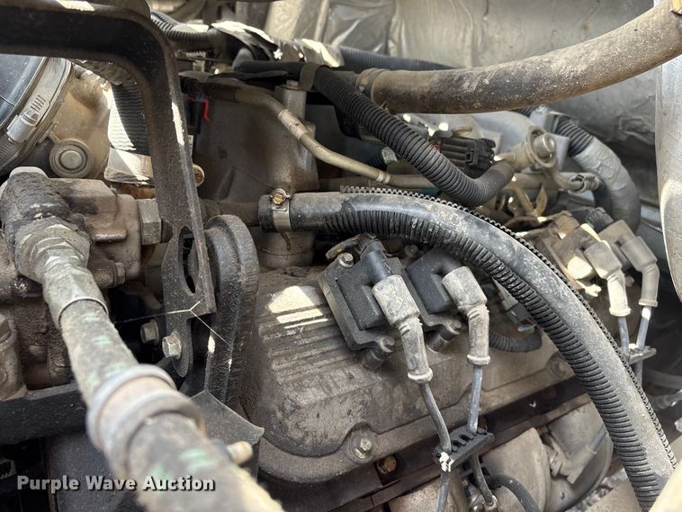 image for item FG2872 2006 GMC C6500 flatbed truck